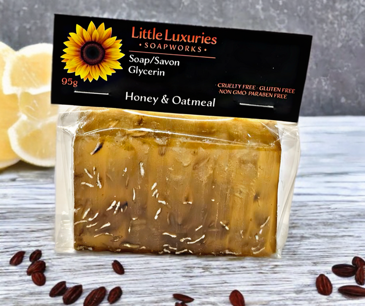 Honey & Oatmeal Glycerin Soap Bar, 95g, cruelty-free, paraben-free, for smooth and hydrated skin.