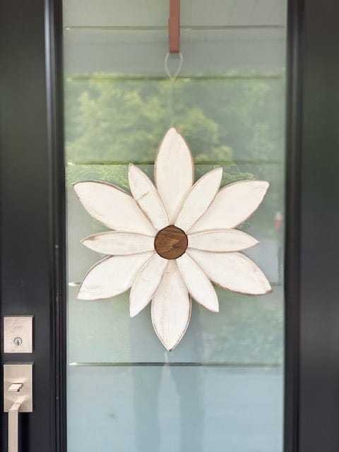 Atlantic Wood N Wares Home Décor>Wall Decor>Wall Hangings Small 22 x 22 inches Wood Flower Art: Handcrafted Door Decorations in 3 Sizes SFS001
