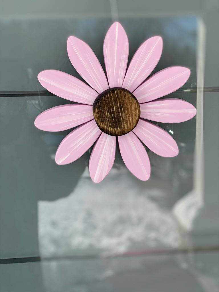 Handcrafted pink wooden daisy flower art supporting the Sofia Daisy Campaign for children with congenital heart conditions in Canada.