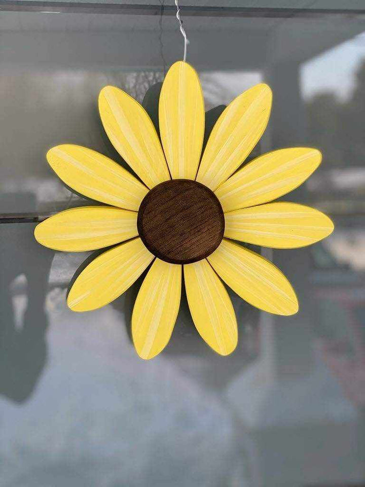 Handcrafted wooden yellow daisy flower art supporting Sofia Daisy Campaign for children with heart conditions in Canada