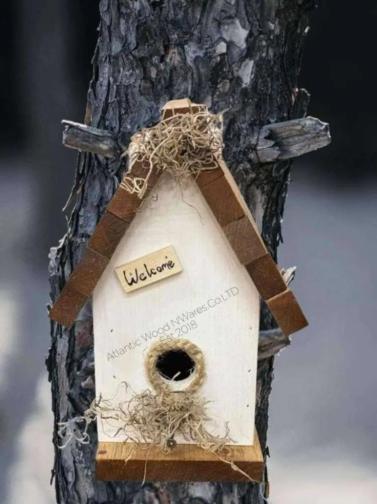 Birdhouses for Outdoor Use: Handcrafted Pine Homes for Birds