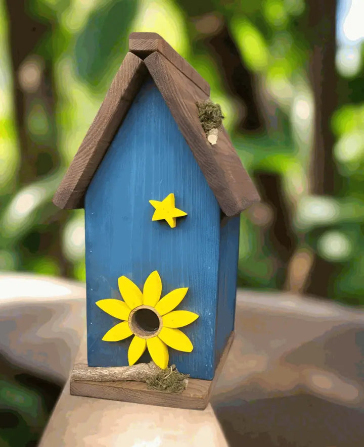 Bird Nest Haven: Handmade Pine Birdhouses for Your Garden