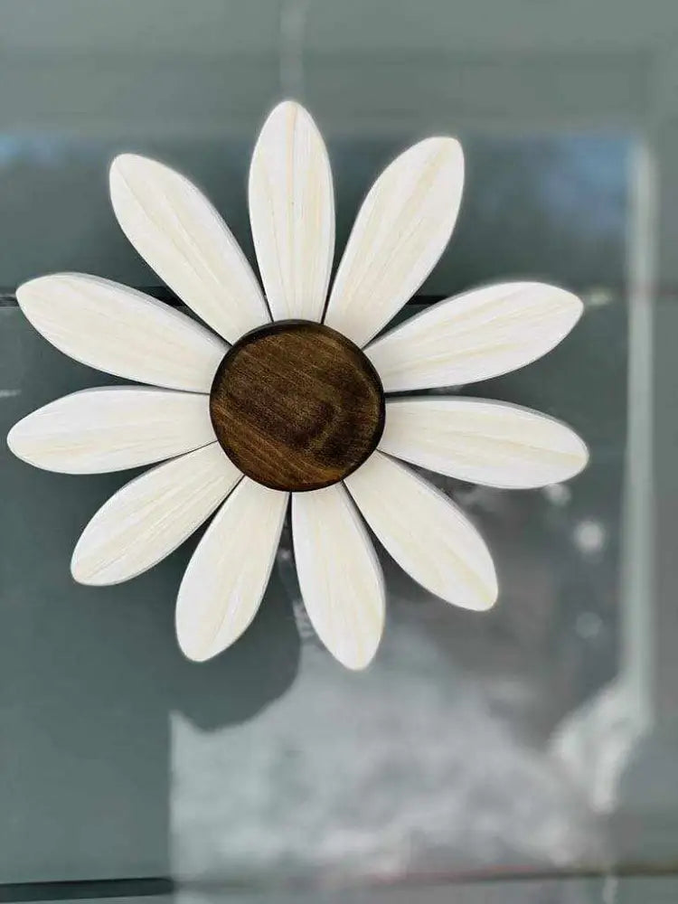 Wooden Flower Art – Support the Sofia Daisy Campaign in Canada