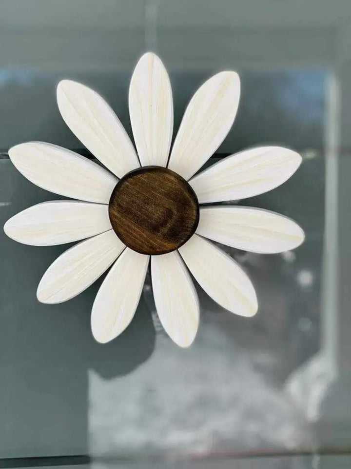 Wooden Flower Art – Support the Sofia Daisy Campaign in Canada